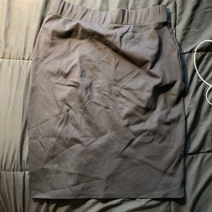 Mika rose black pencil skirt size L